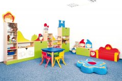 Skříň policová s dvířky (pevnost, HRAD)