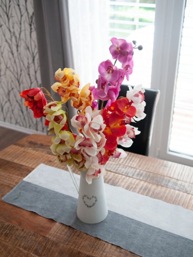 Umělá květina - Orchidej větvička fialová, 100 cm