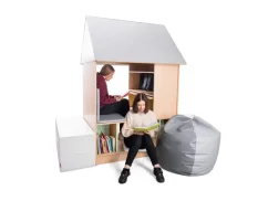 Maxi úkryt s pohovkou a policemi