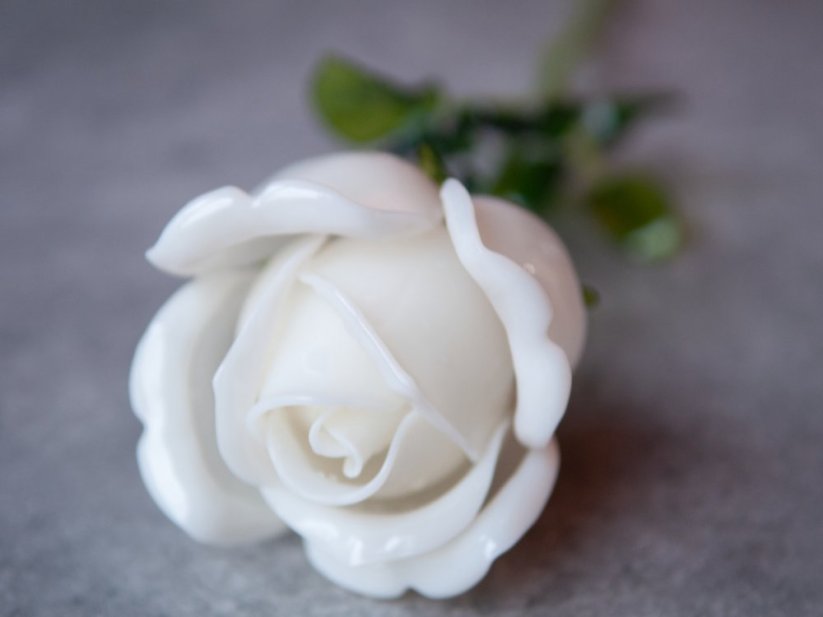 Umělá květina - Růže bílá, křišťálová 81cm, 12ks