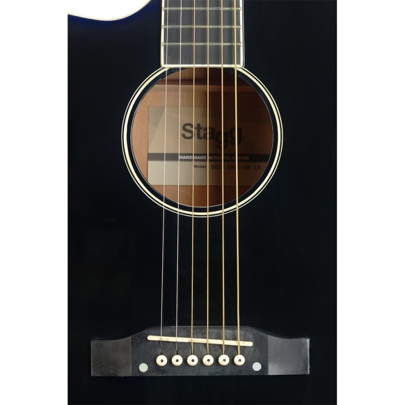 Stagg SA35 DSCE-BK LH, elektroakustická kytara typu Slope Shoulder Dreadnought, levoruká