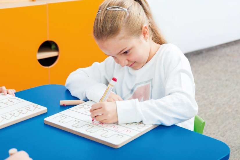 Dřevěná grafomotorická deska NOTY